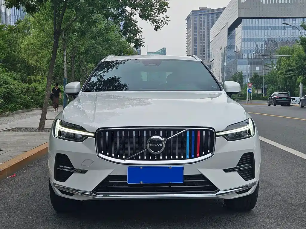 Volvo XC60 B5 4 WD Smart Vision Luxury