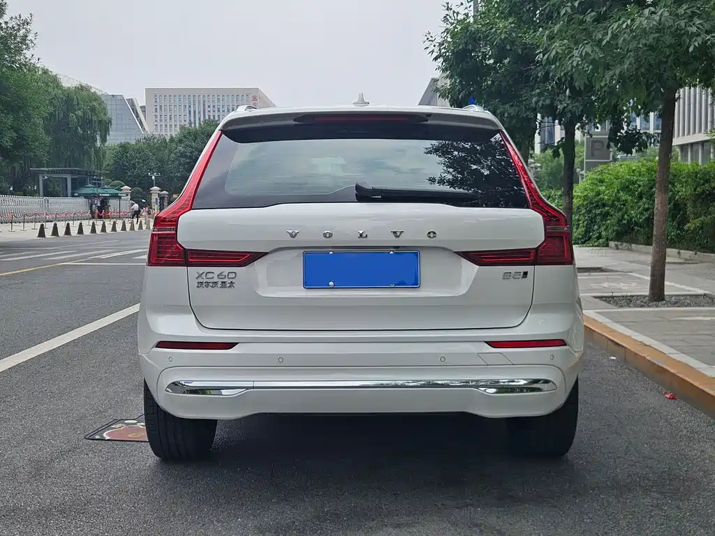 Volvo XC60 B5 4 WD Smart Vision Luxury