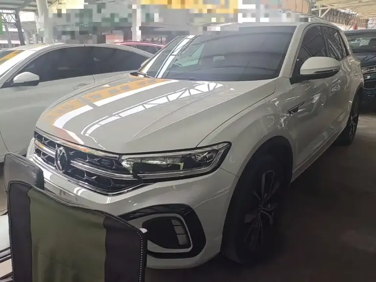 Volkswagen T-ROC 300 TSI DSG 2 WD Starlight