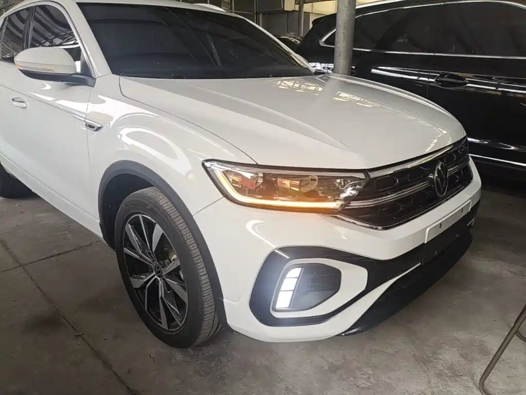 T-ROC 300 TSI DSG 2 WD Starlight