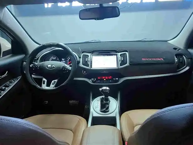 Sportage 2.0 L Auto 2 WD DLX