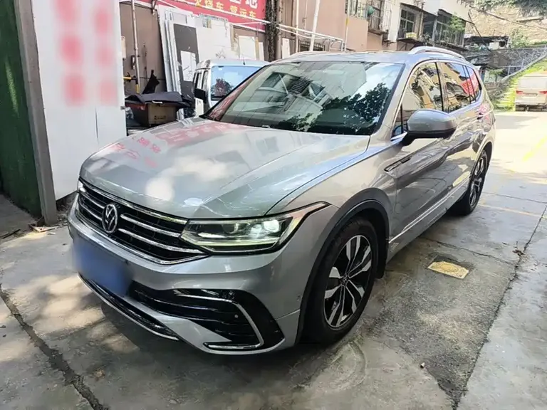 Volkswagen Tiguan L 330 TSI Auto 2 WD R-Line Premium