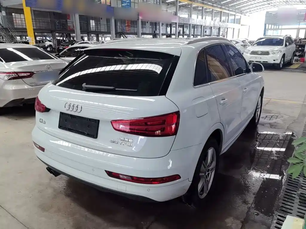 Audi Q3 30 Anniversary 30 TFSI Fashion