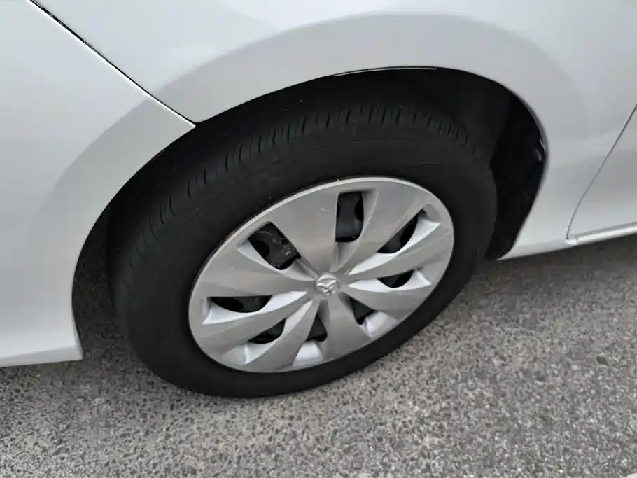 Vios FS 1.5 L CVT Sharp Speed