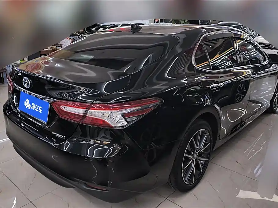 Camry Dual Engine 2.5 HG Luxury