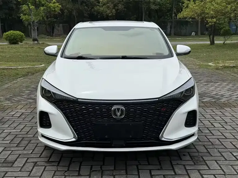 Changan Eado PLUS Blue Whale NE 1.4 T GDI DCT Distinguished