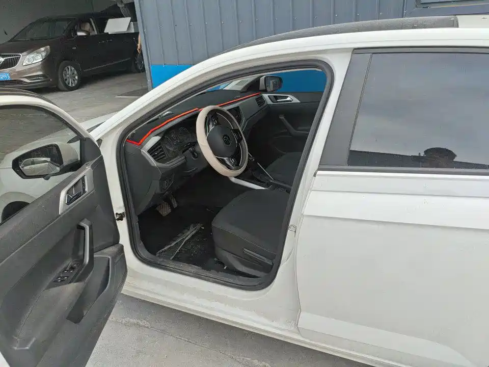 Polo Plus 1.5 L Auto Panoramic Pleasure