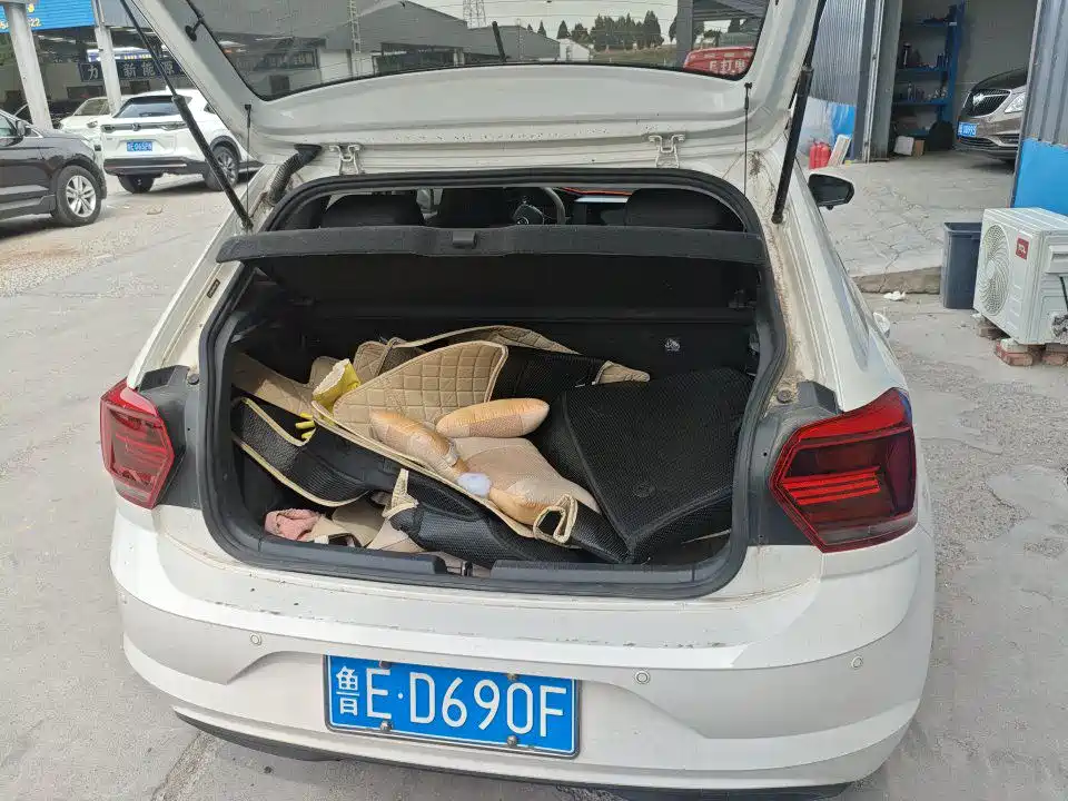 Polo Plus 1.5 L Auto Panoramic Pleasure