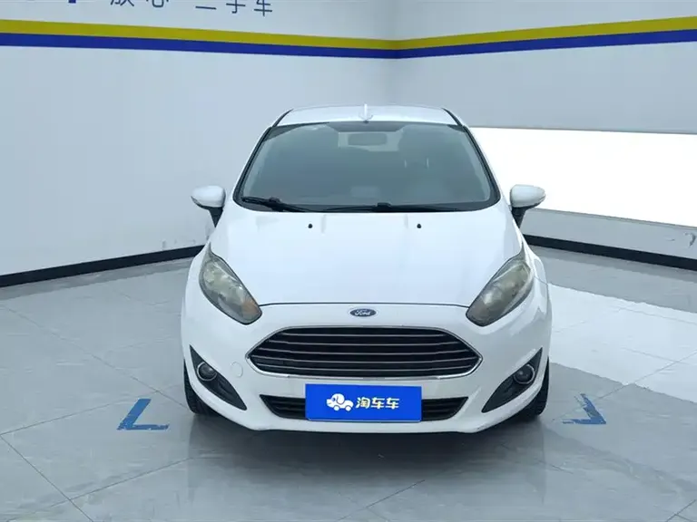Ford Fiesta Hatchback 1.5 L Auto Fashion