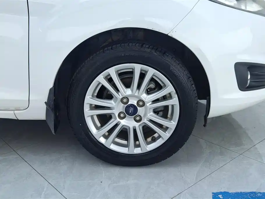 Fiesta Hatchback 1.5 L Auto Fashion