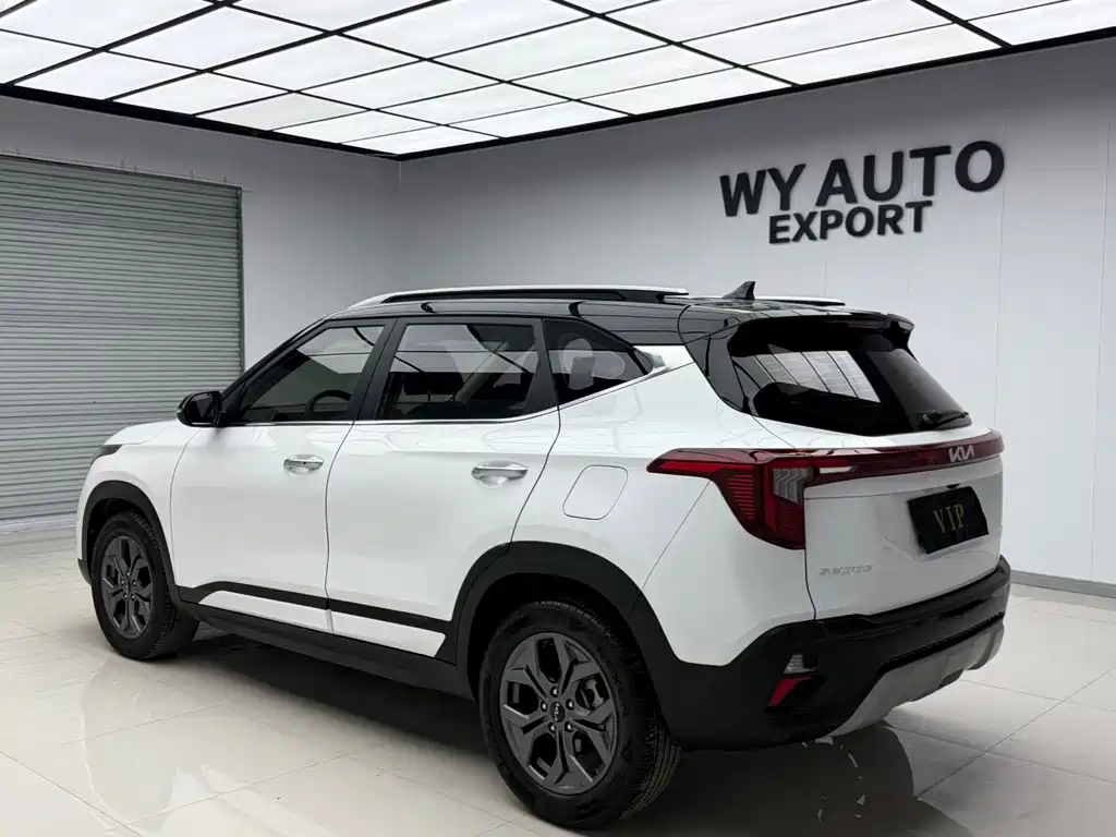 Seltos 1.5 L CVT Luxury