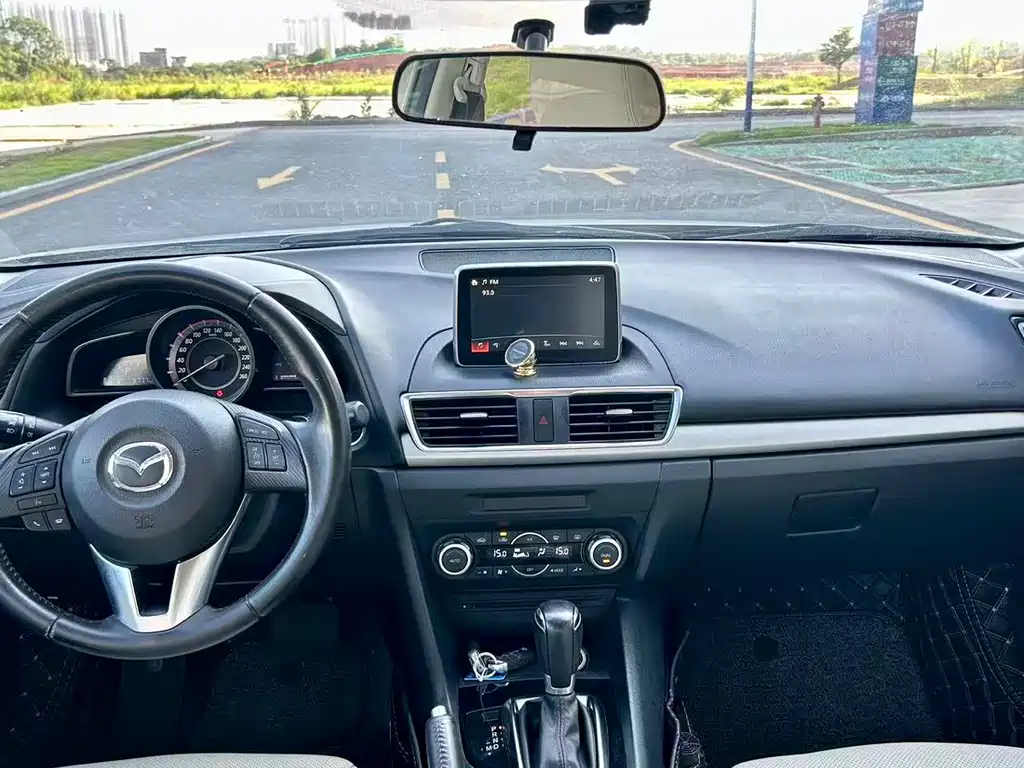 Mazda 3 Axela Sedan 2.0 L Auto Sport