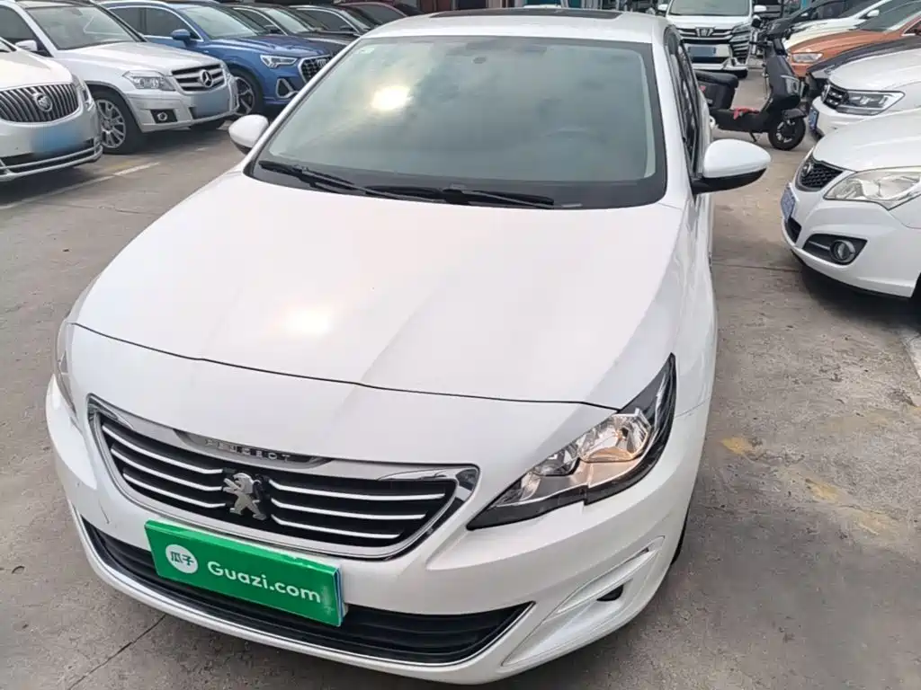 Peugeot 408 1.6 T Auto Luxury