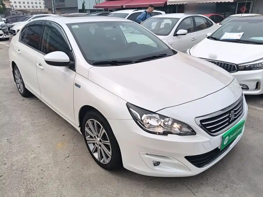 Peugeot 408 1.6 T Auto Luxury