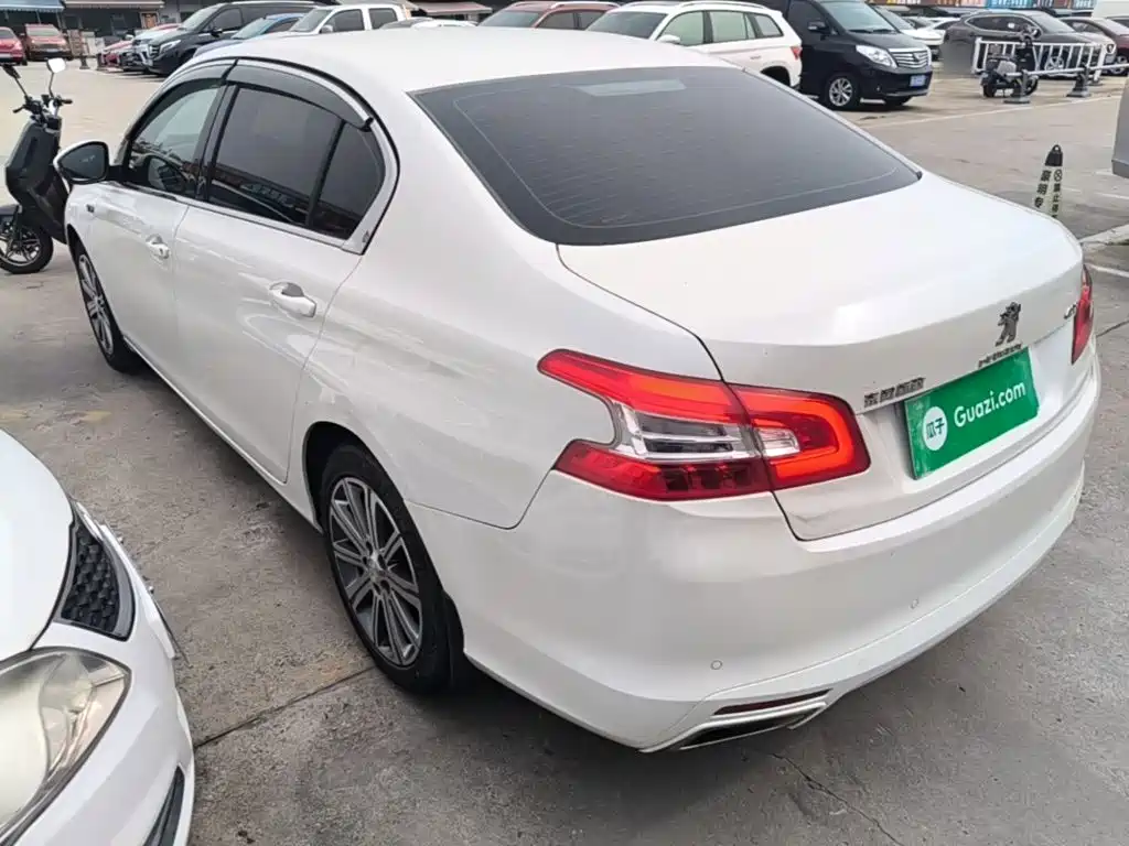 Peugeot 408 1.6 T Auto Luxury