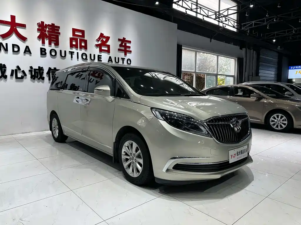 Buick GL8 ES 28 T Premium CN-V