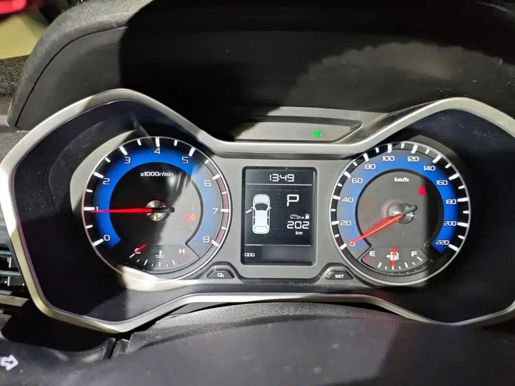 Vision X3 1.5 L Auto Elite