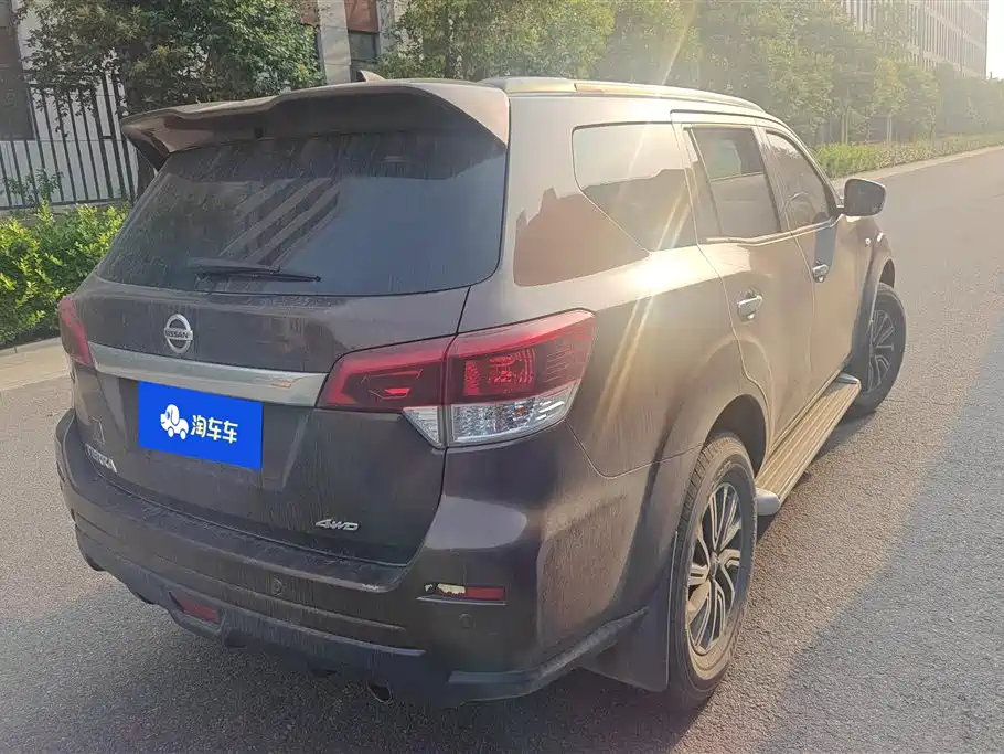 Terra 2.5 L Auto 2 WD Luxury