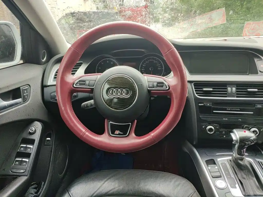 Audi A4 (Import) 40 TFSI allroad quattro plus