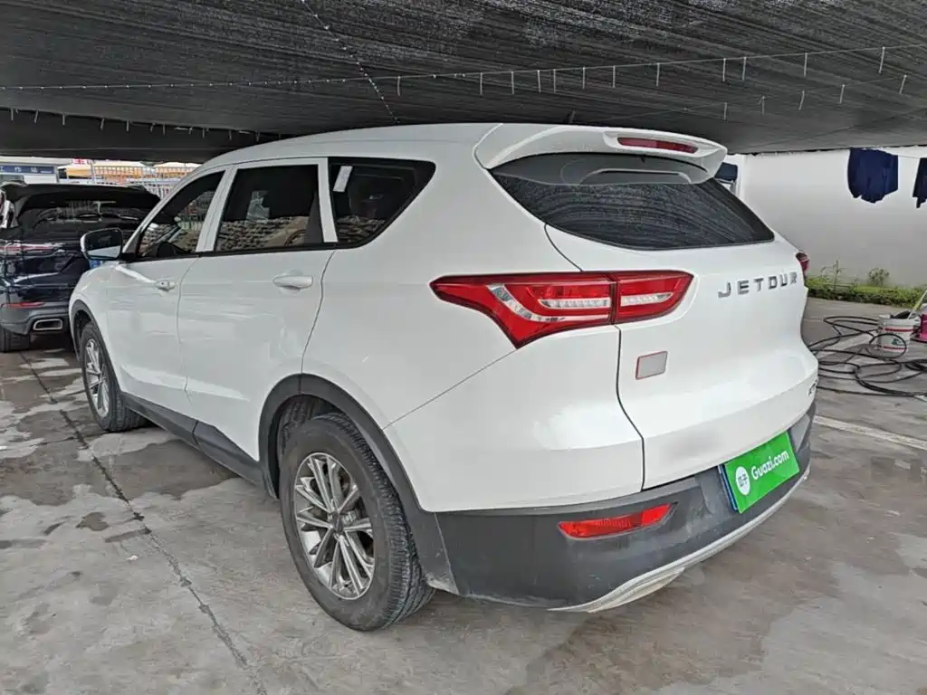Jetour X70 1.5 T DCT