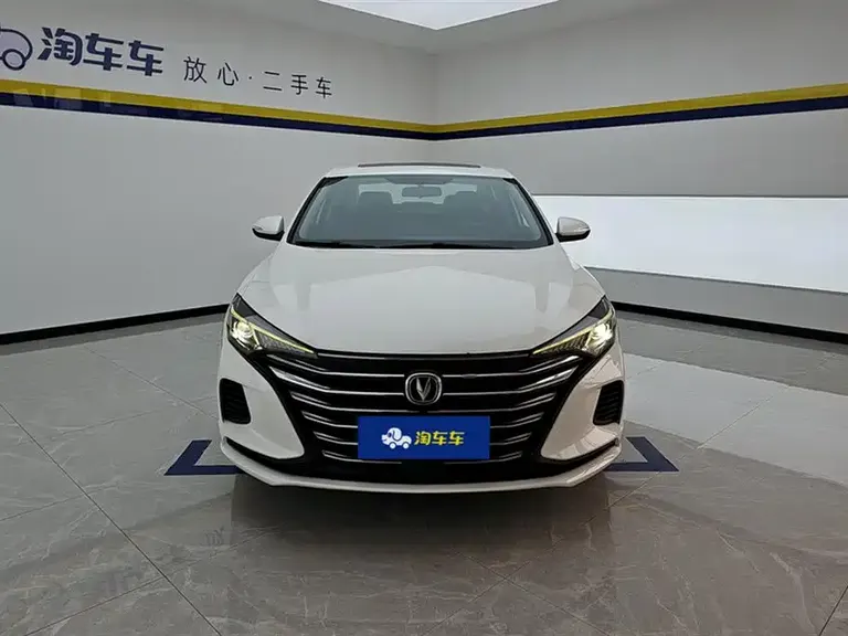 Changan Eado PLUS Million 1.6 L GDI CVT Luxury