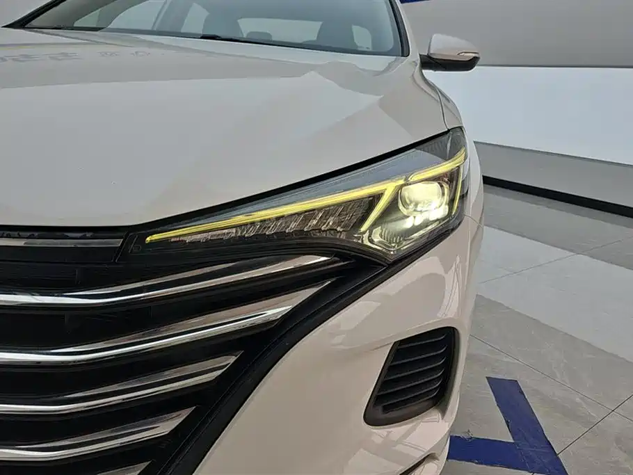Eado PLUS Million 1.6 L GDI CVT Luxury