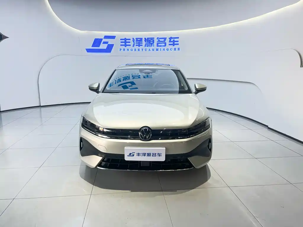 Sagitar L 300 TSI DSG Elite