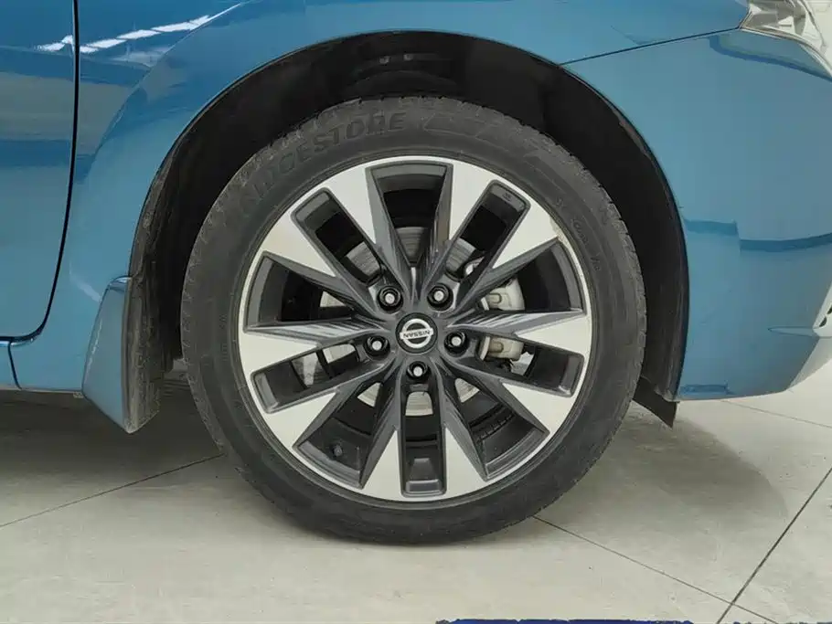 Lannia 1.6 L CVT Connected Smart Cool CN-V