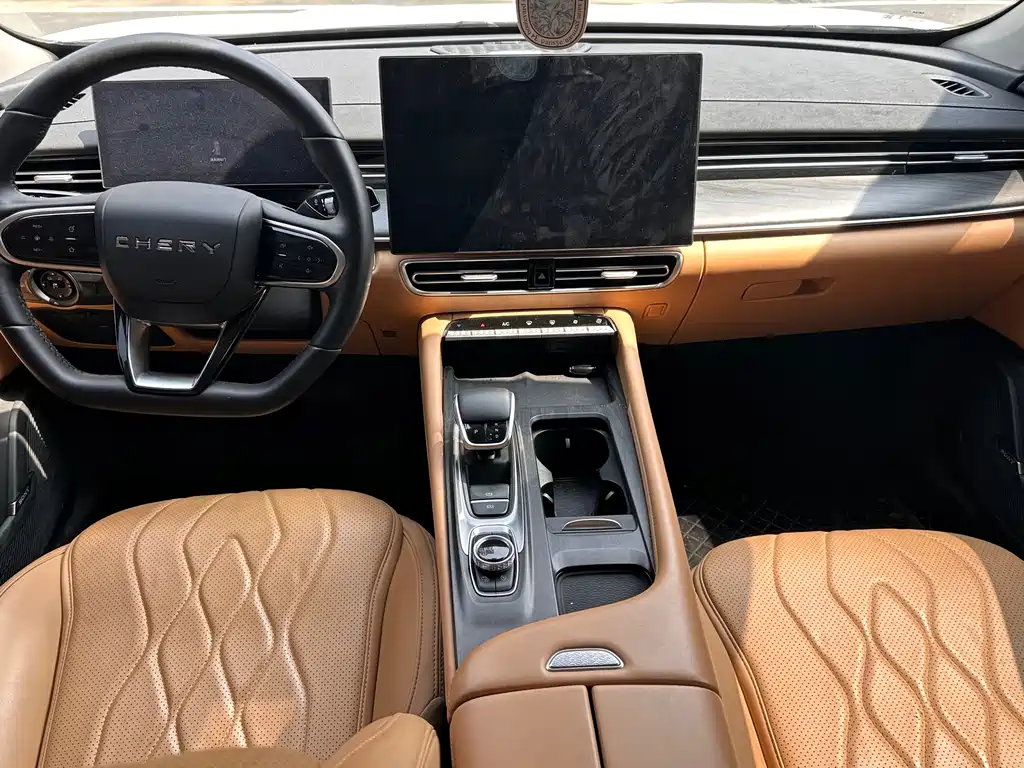 Arrizo 8 PRO 1.6 T DCT Luxury +
