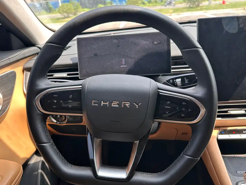 Arrizo 8 PRO 1.6 T DCT Luxury +