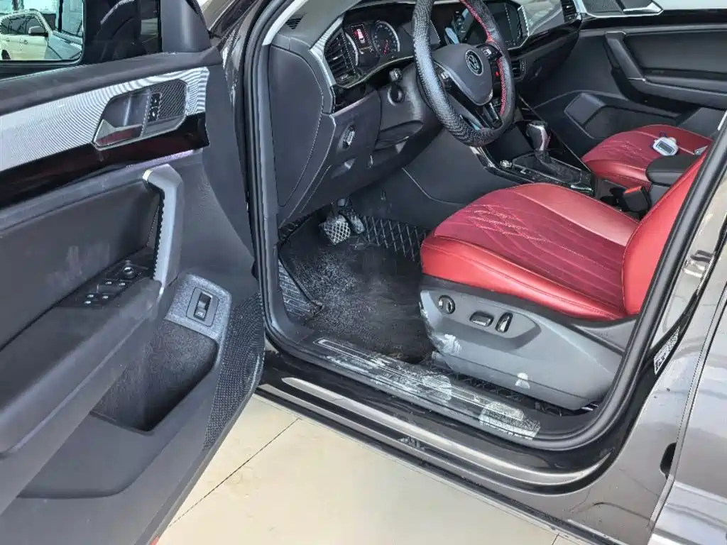 Tayron 280 TSI 2 WD Luxury Connected