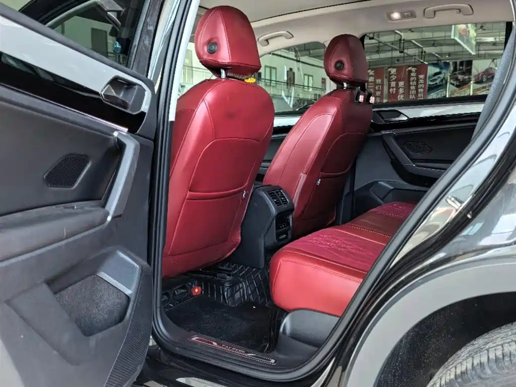 Tayron 280 TSI 2 WD Luxury Connected
