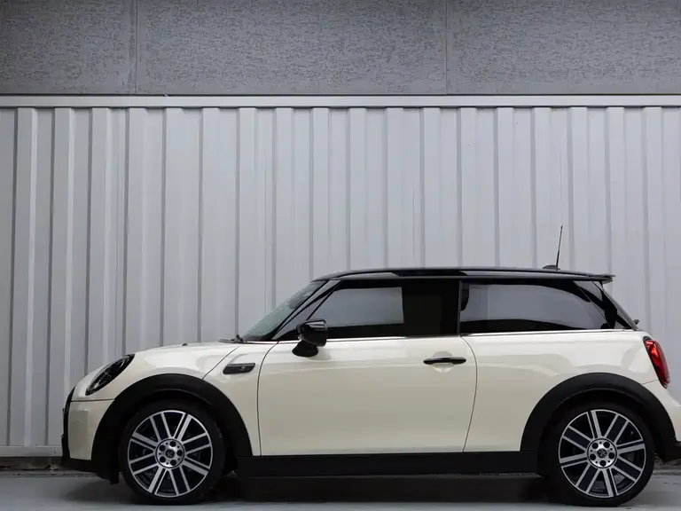 MINI 2.0 T COOPER S Artist