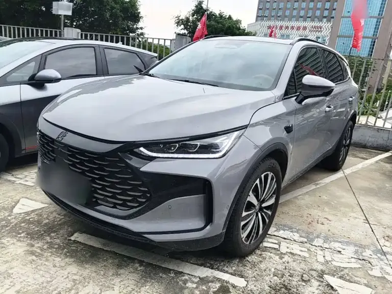 BYD Tang NEV Smart Drive DM-i 175 KM Honored