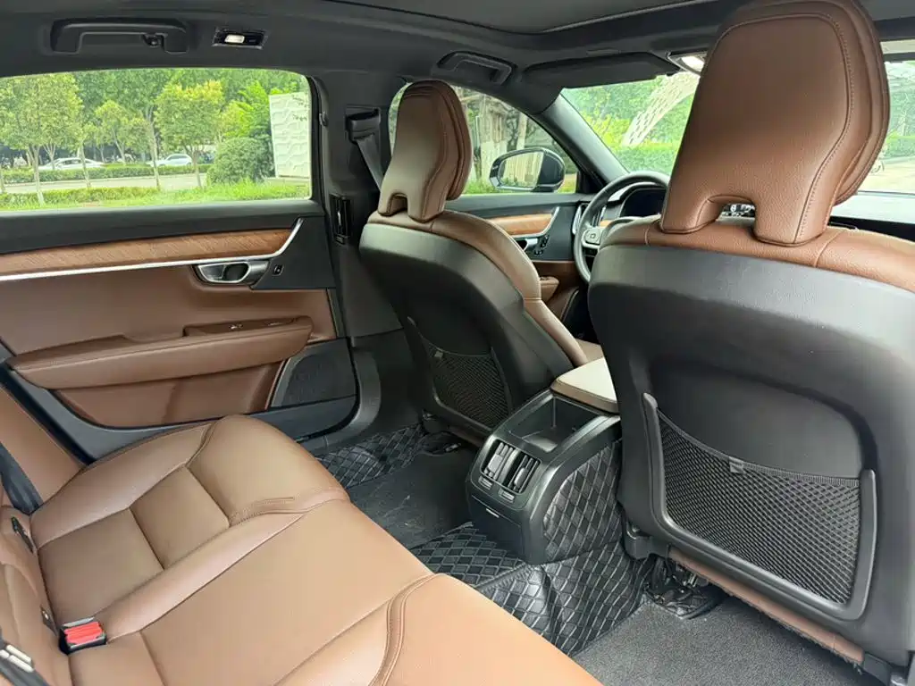 Volvo S90 B5 Smart Ease Luxury