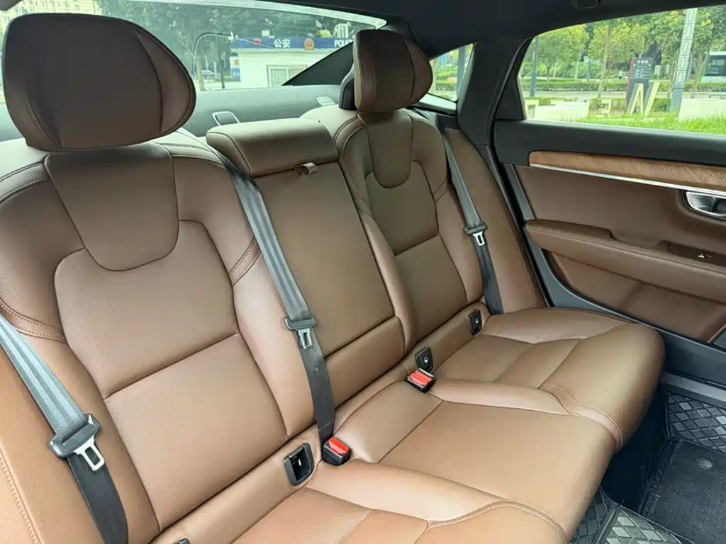 Volvo S90 B5 Smart Ease Luxury