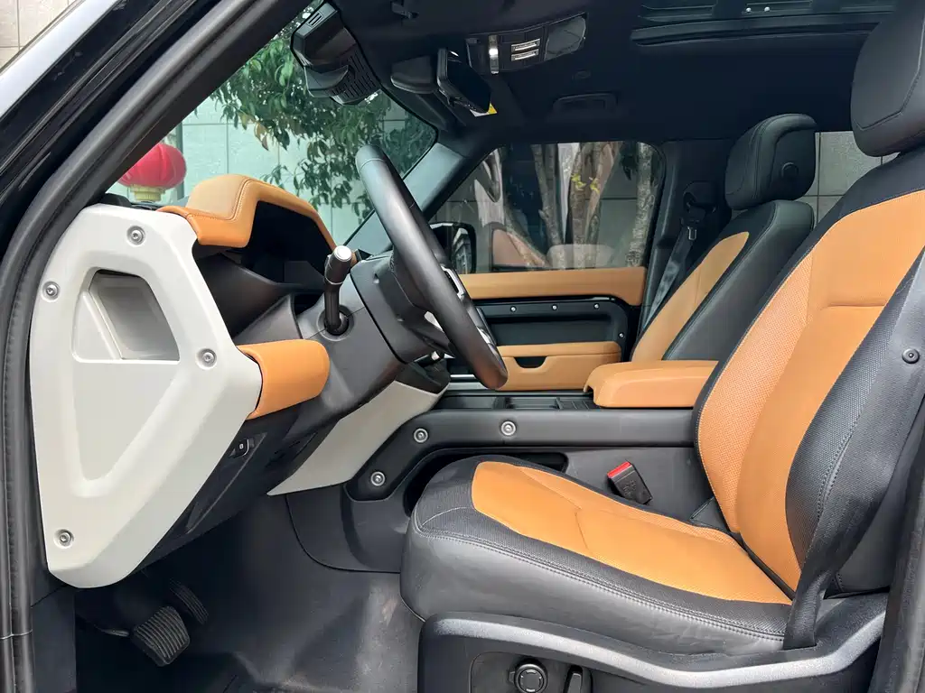 Land Rover Defender 110 3.0 T P400 X-DYNAMIC HSE