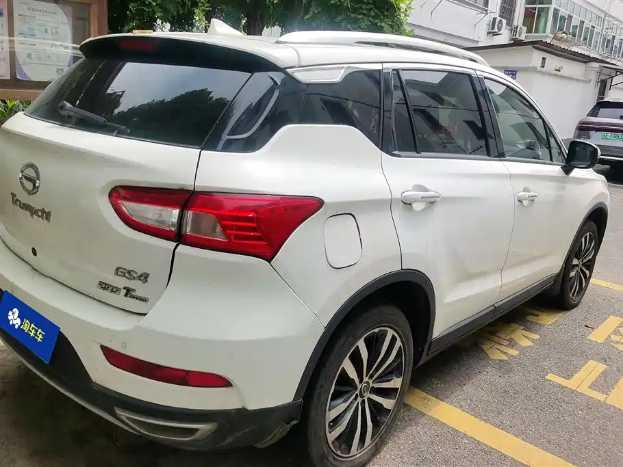 GAC Trumpchi GS4 235 T G-DCT Luxury
