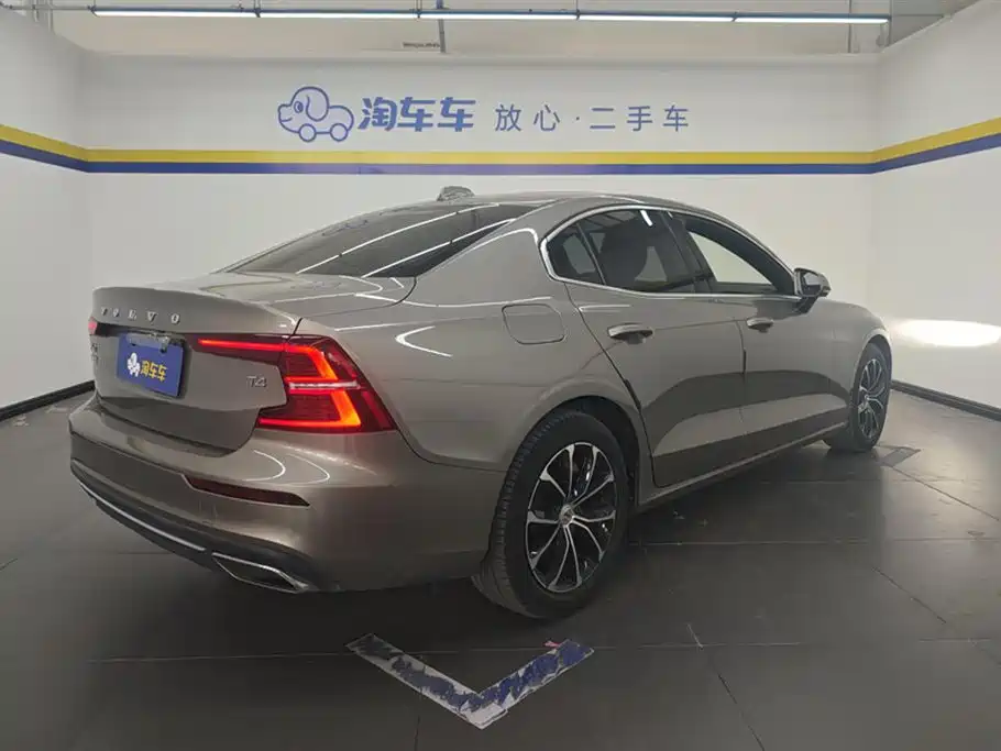 Volvo S60 T4 Smart Ease Luxury