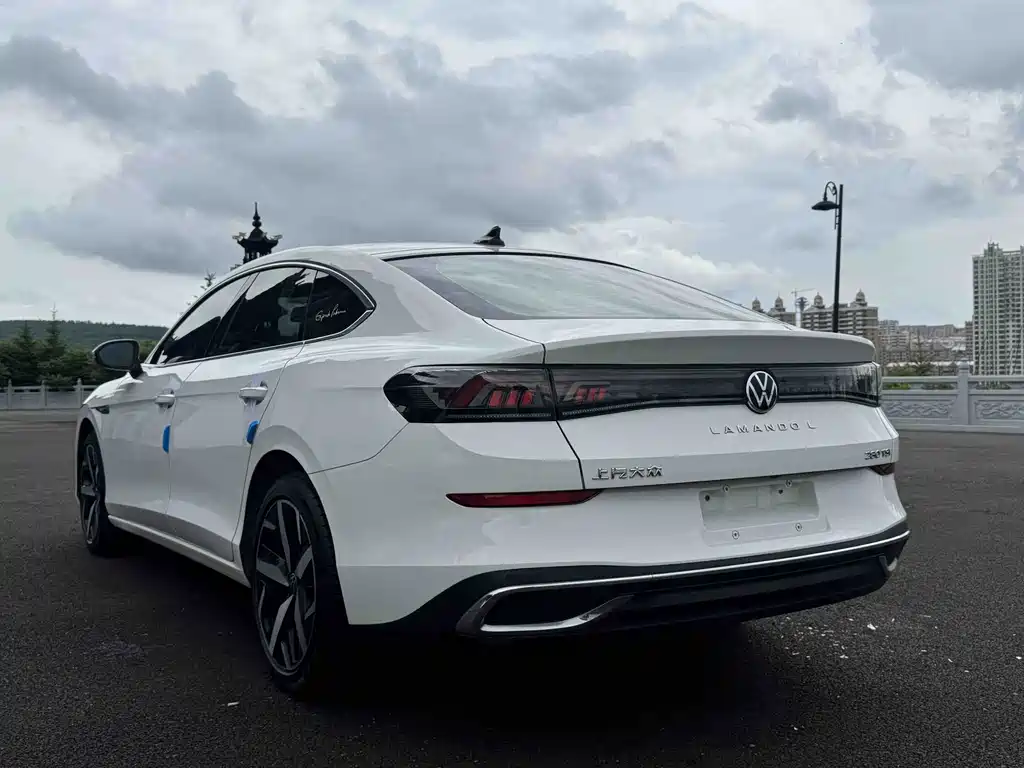 Lamando Lamando L 280 TSI DSG Spicy Cool