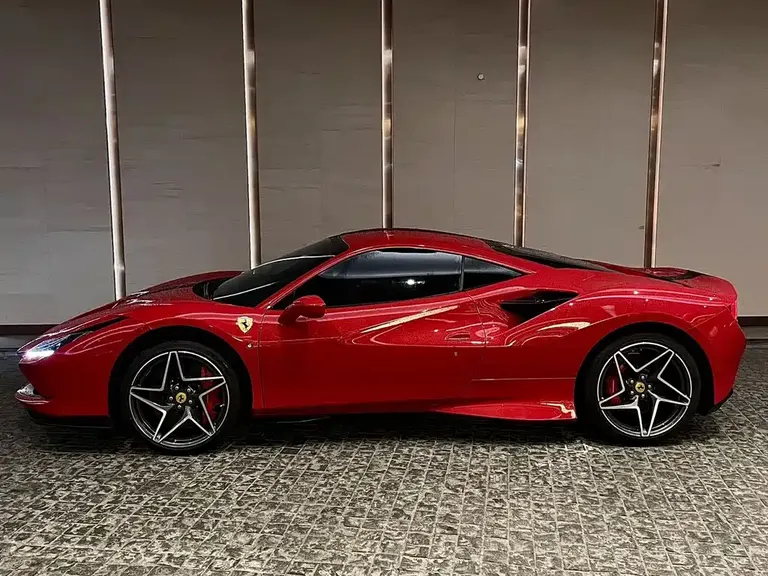 Ferrari F8 Tributo 3.9 T V8