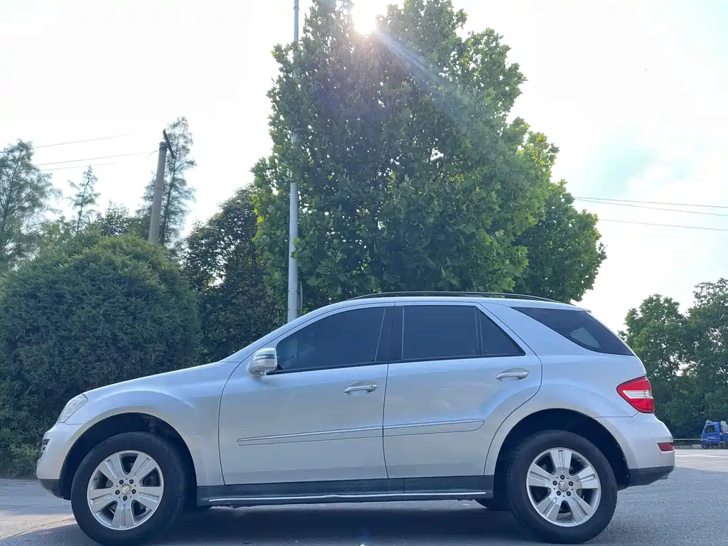 Mercedes-Benz M-Class ML 300 4 MATIC