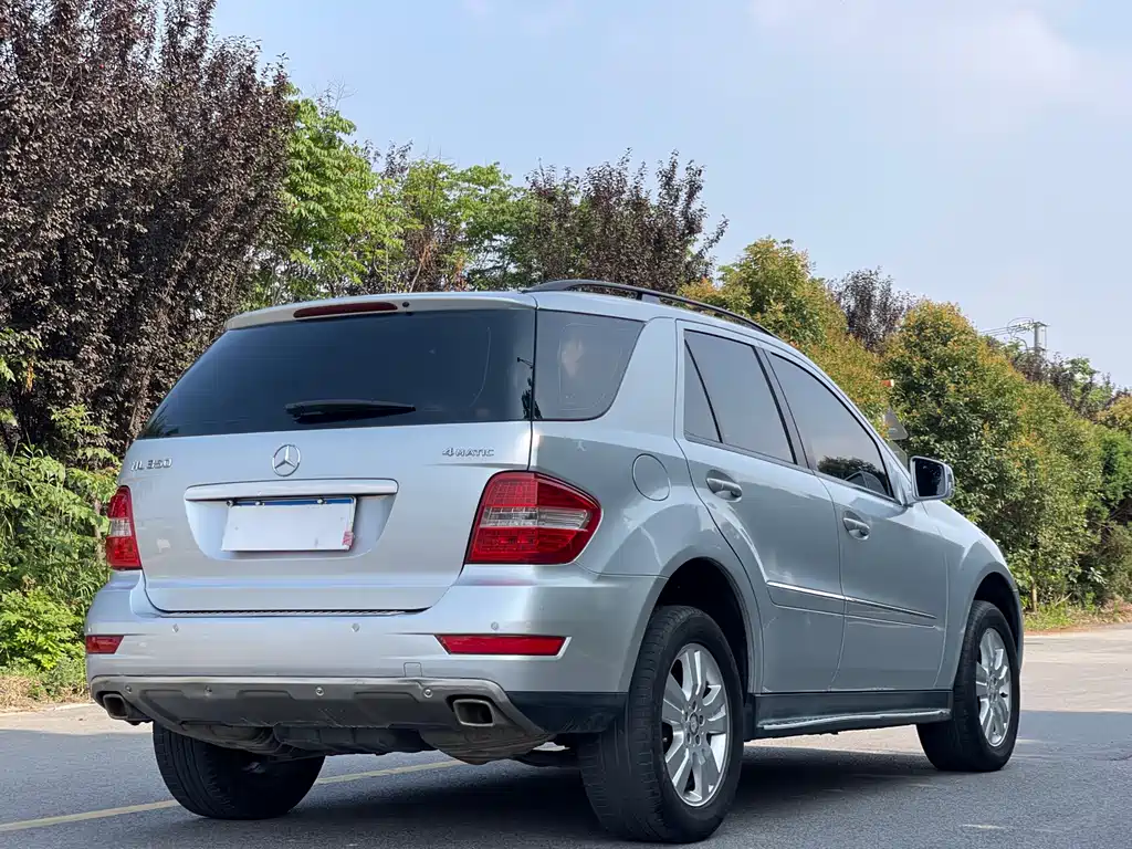 Mercedes-Benz M-Class ML 300 4 MATIC