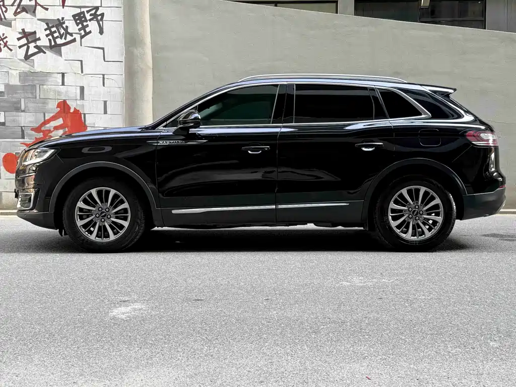 Nautilus (Import) 2.0 T 2 WD Premium CN-V