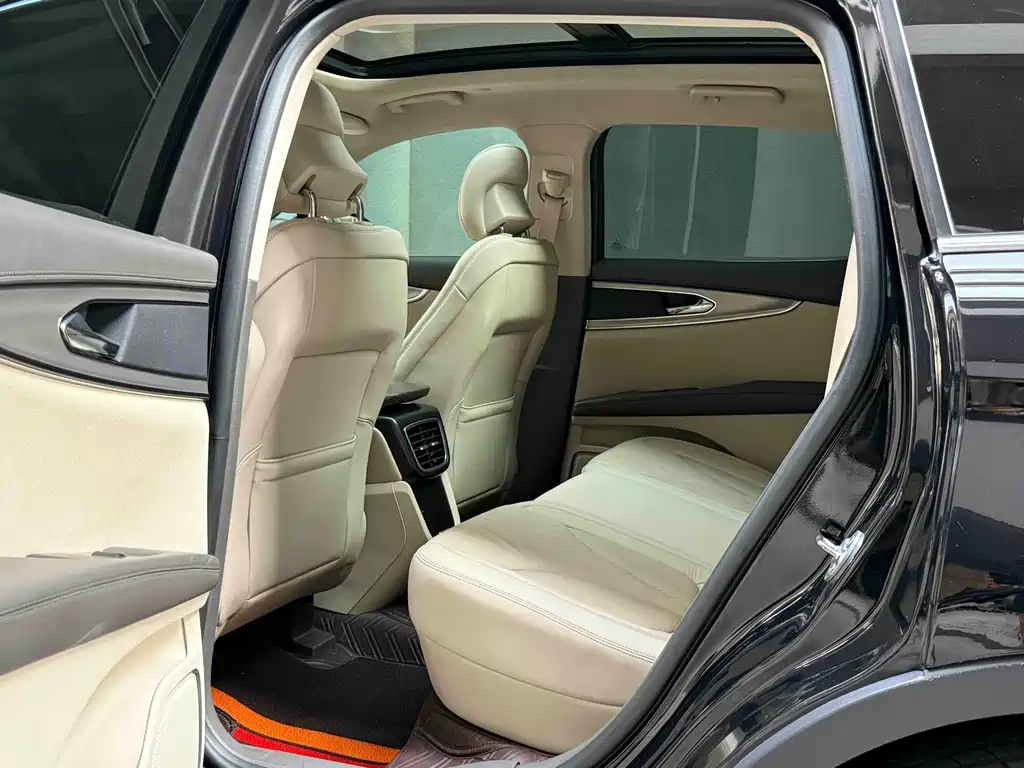 Nautilus (Import) 2.0 T 2 WD Premium CN-V