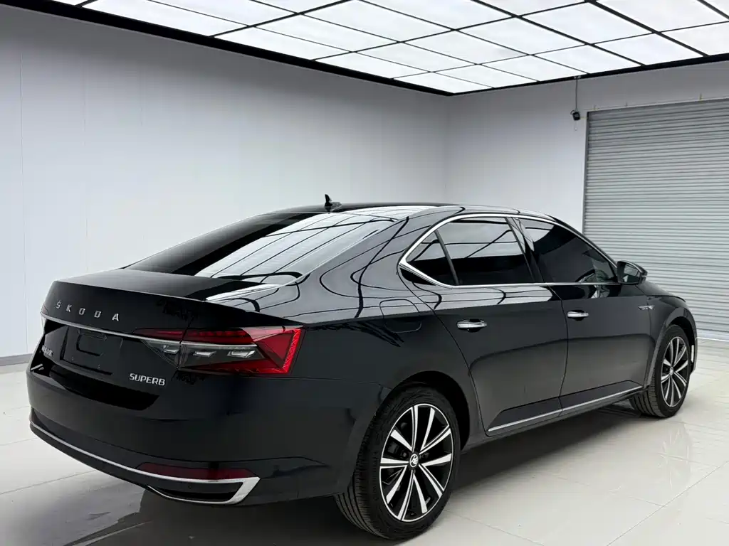 Superb TSI280 DSG Premium