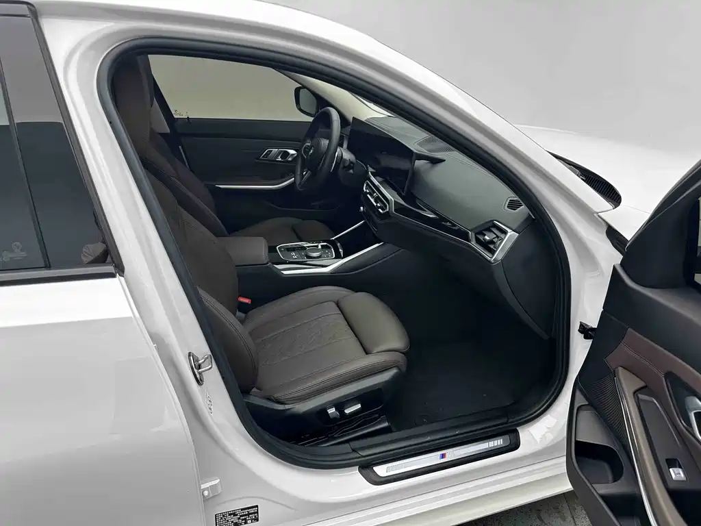 BMW 3 Series 320 i M Sport Package