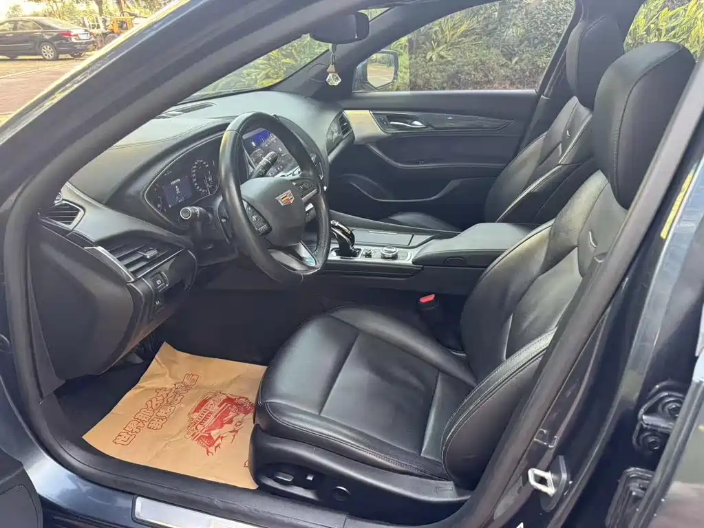 Cadillac CT5 28 T Luxury