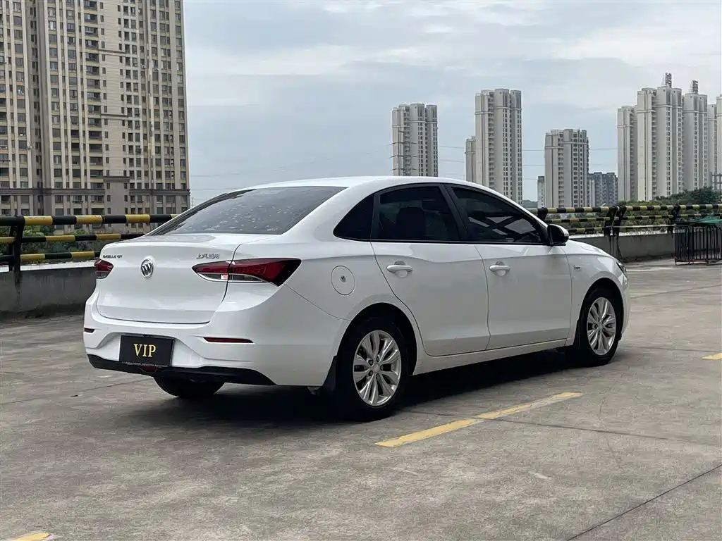 Excelle GT Facelift Exemplary 1.5 L Auto Elite