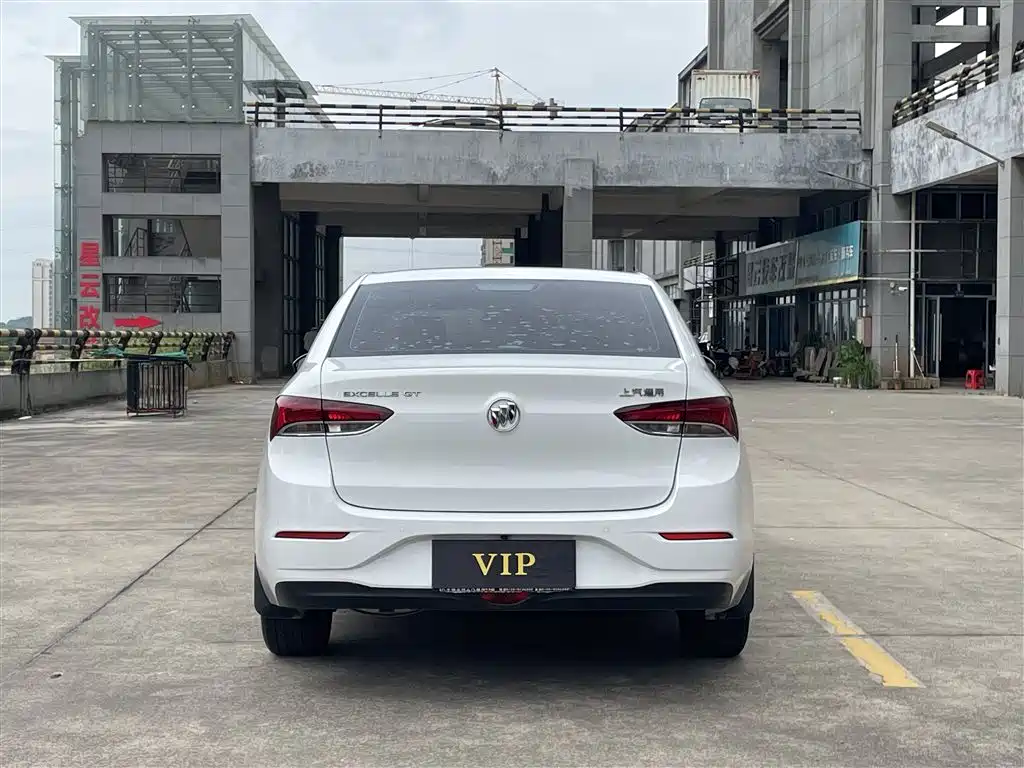 Excelle GT Facelift Exemplary 1.5 L Auto Elite